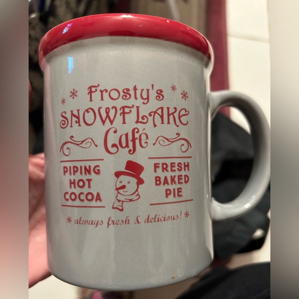 Frosty C-large coco or coffee cup.  18oz. New. Christmas/winter